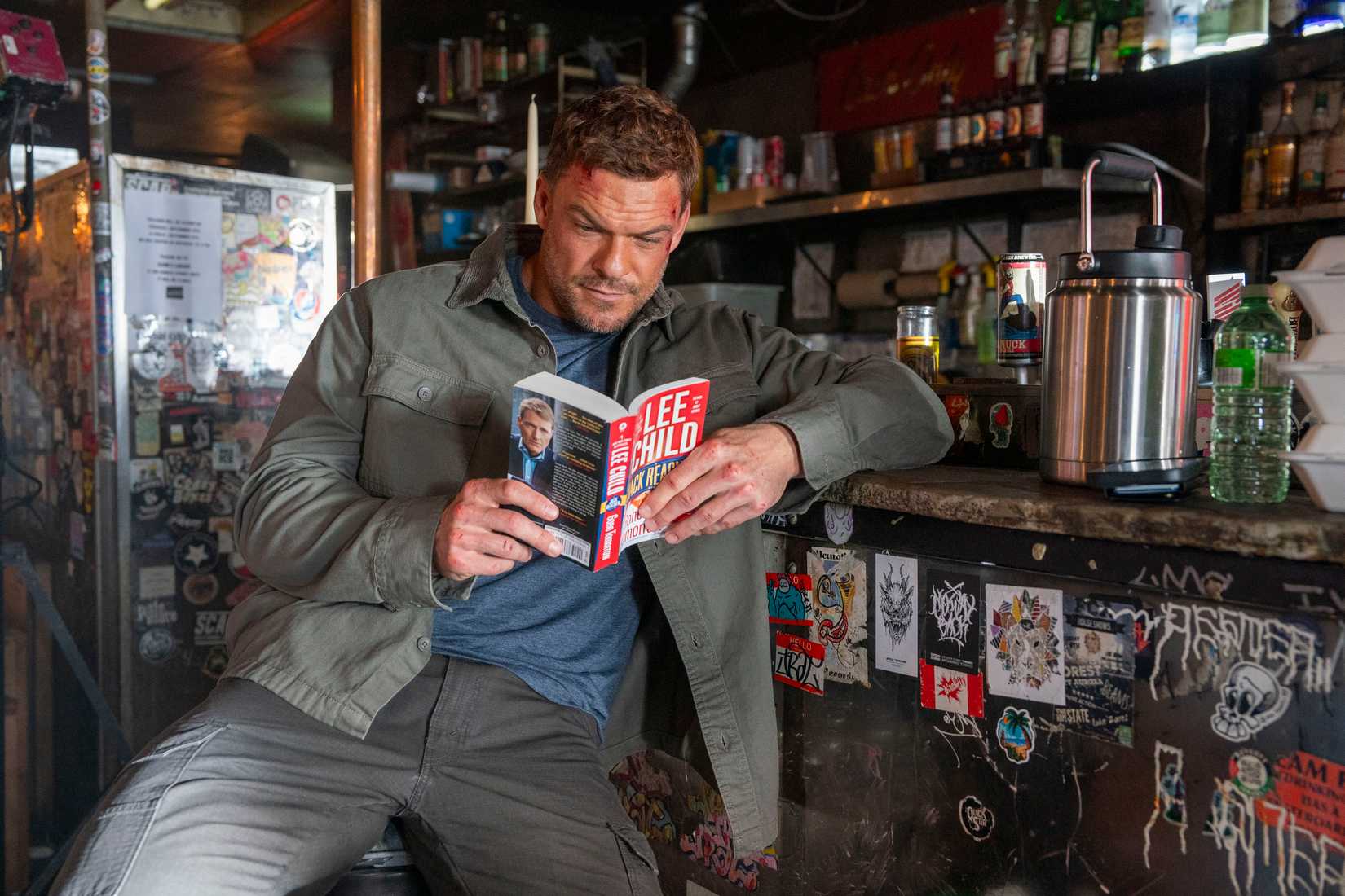 Alan Ritchson as Reacher