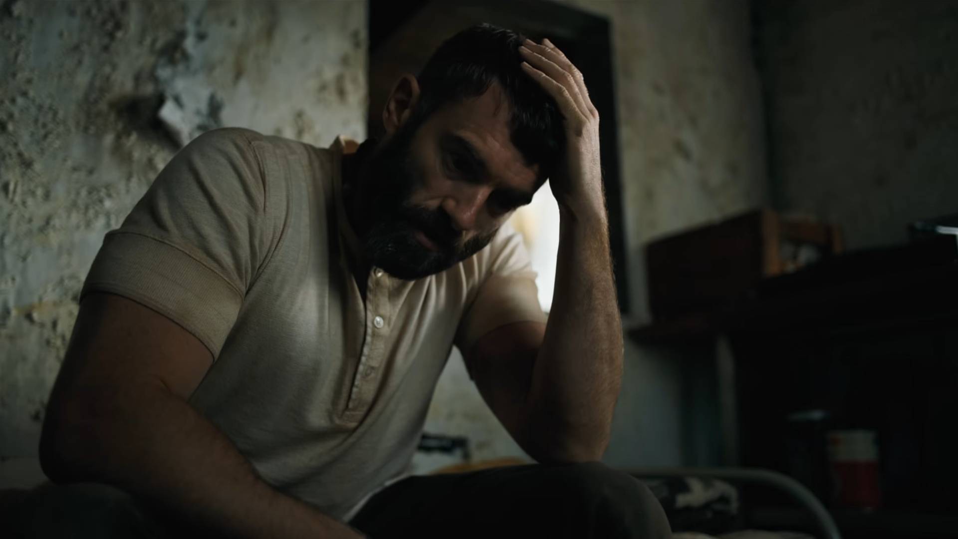 Zack Snyder’s Lifelong Passion Project Gets Terrible Reviews