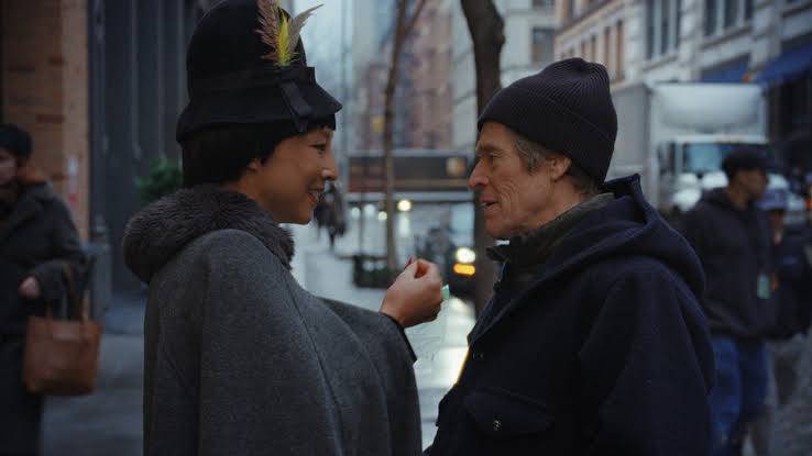 Willem Dafoe and Greta Lee in Late Fame