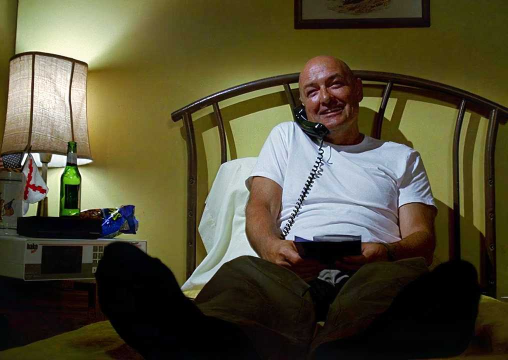 lost locke in bed