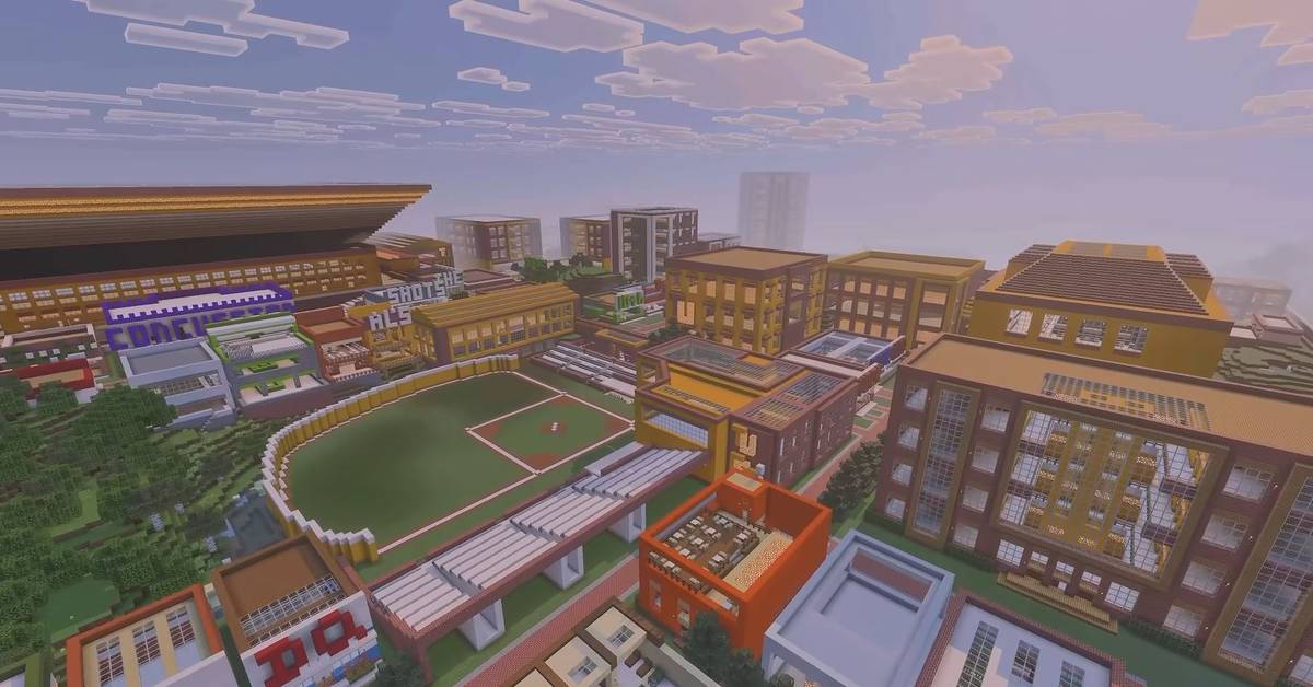 polygon.com - Giovanni Colantonio - NFL Star Becomes YouTube Legend After Spending 12 Years on One Minecraft City