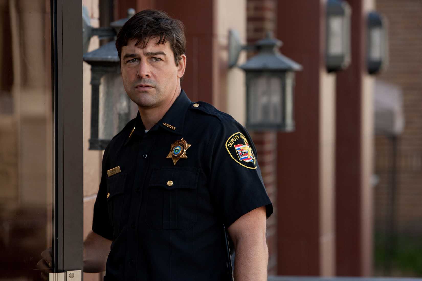 Kyle Chandler in Super 8