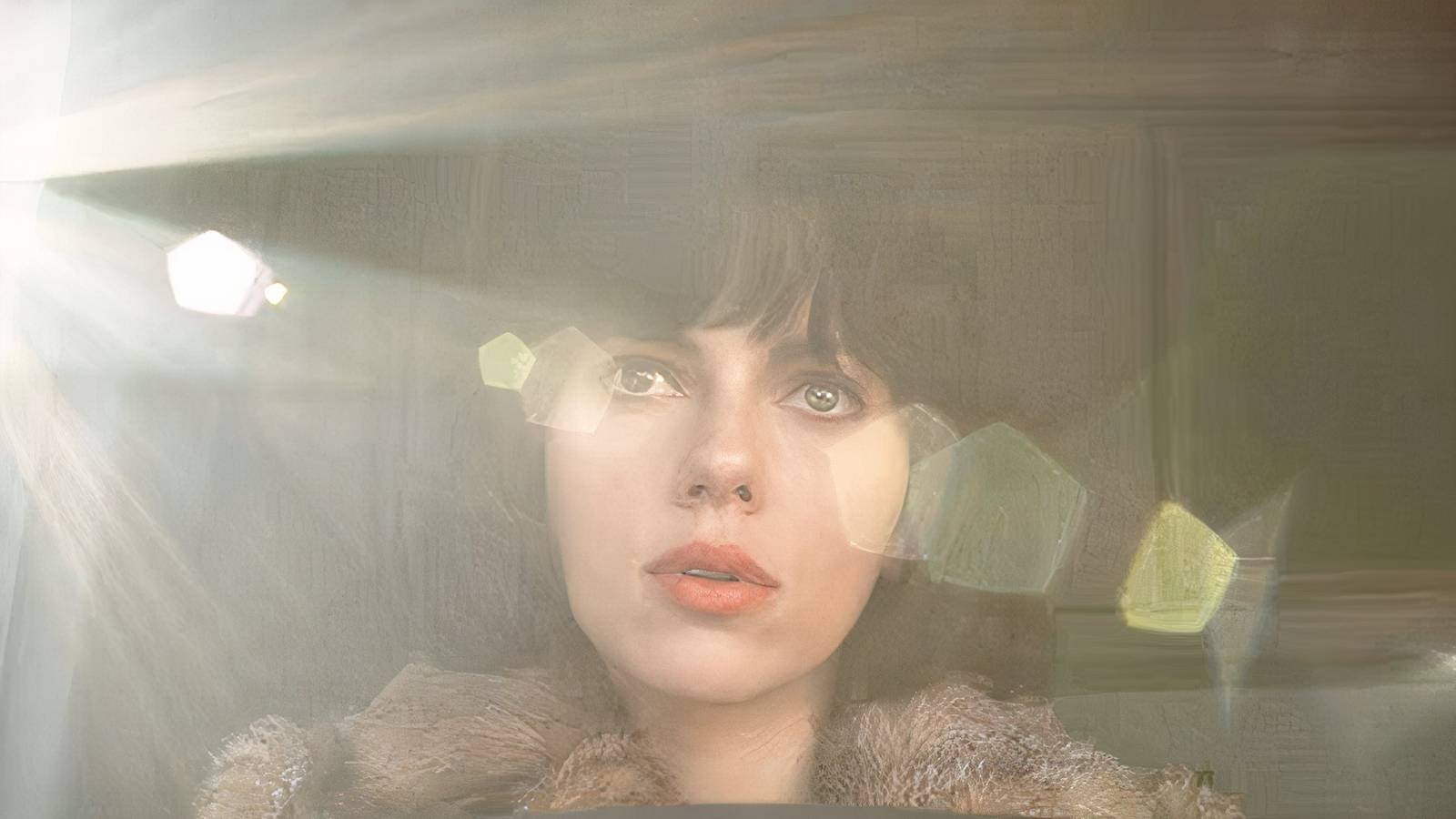 Scarlett Johansson’s Most Unsettling Sci-Fi Movie Is Officially Getting Cut From Netflix