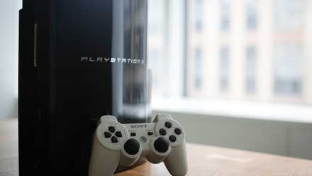 Xbox 360 and PlayStation 3 PS3 controller and console