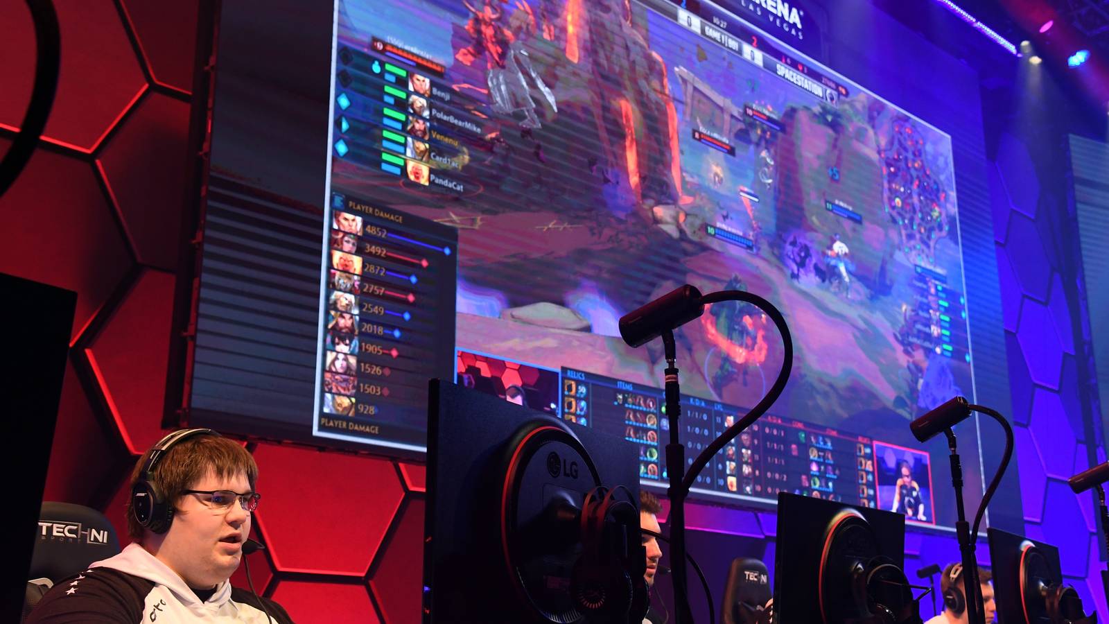 This company wants to send kids to college by putting esports in high ...