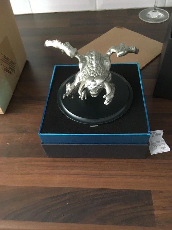 Dota 2 Baby Roshan statuette quality prompts Valve response, reissuing