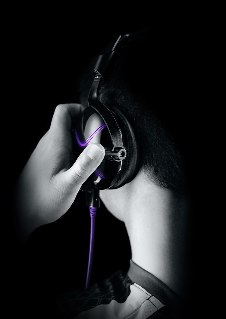 The Victrix Pro AF ANC headset is a great option for pros and streamers