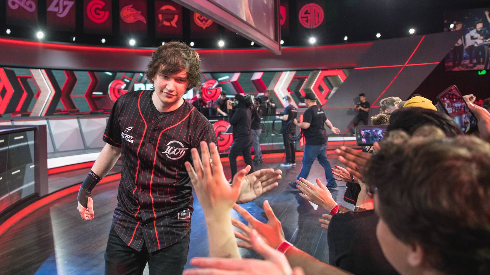 Meteos being traded to FlyQuest, according to his Twitter
