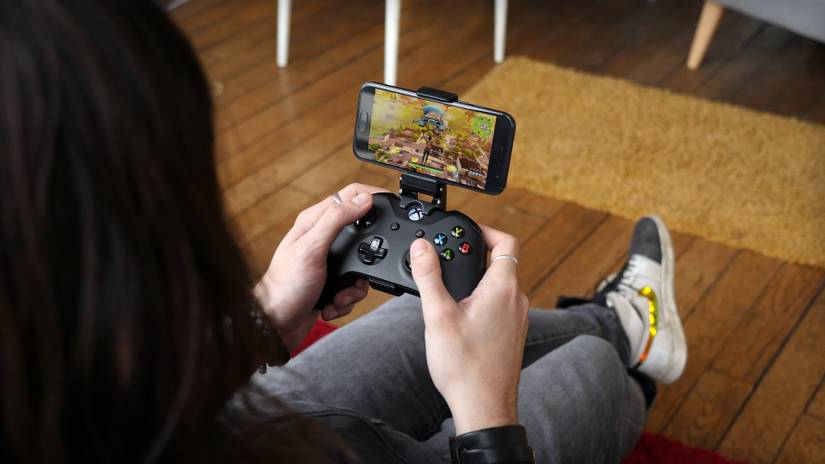 How to stream on Twitch and YouTube: Gear, apps and more