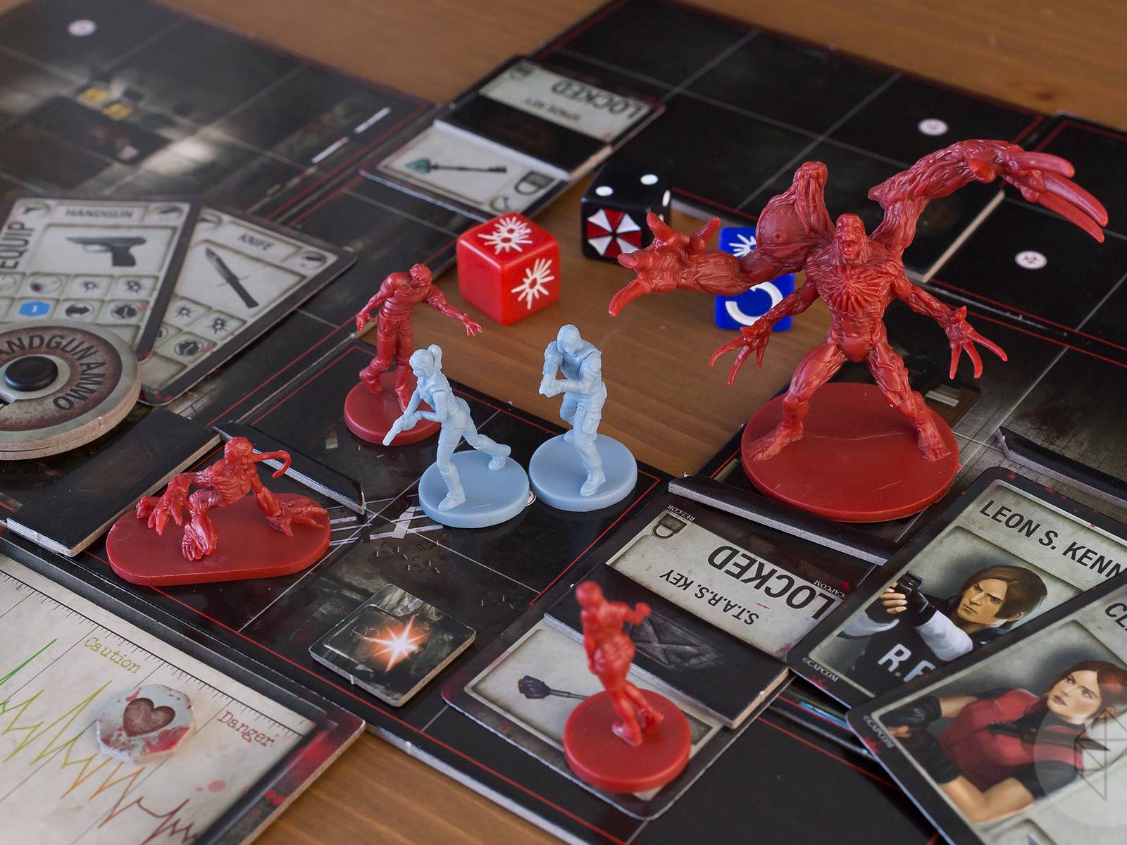 Feldherr Storage Box Compatibile con Resident Evil 2: Il Gioco da Tavolo - Kickstarter Survivor Pledge