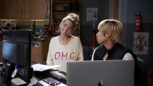 Tree (Jessica Rothe) and Ryan (Phi Vu) in Happy Death Day 2U