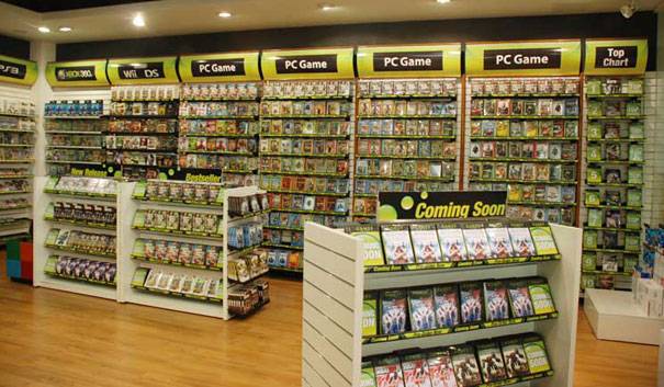 How traditional game stores can survive the digital revolution
