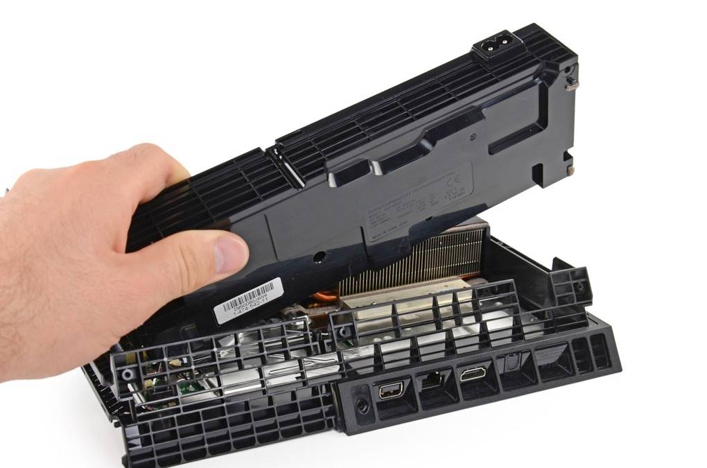 Take a look at the guts of the PS4 and Xbox One