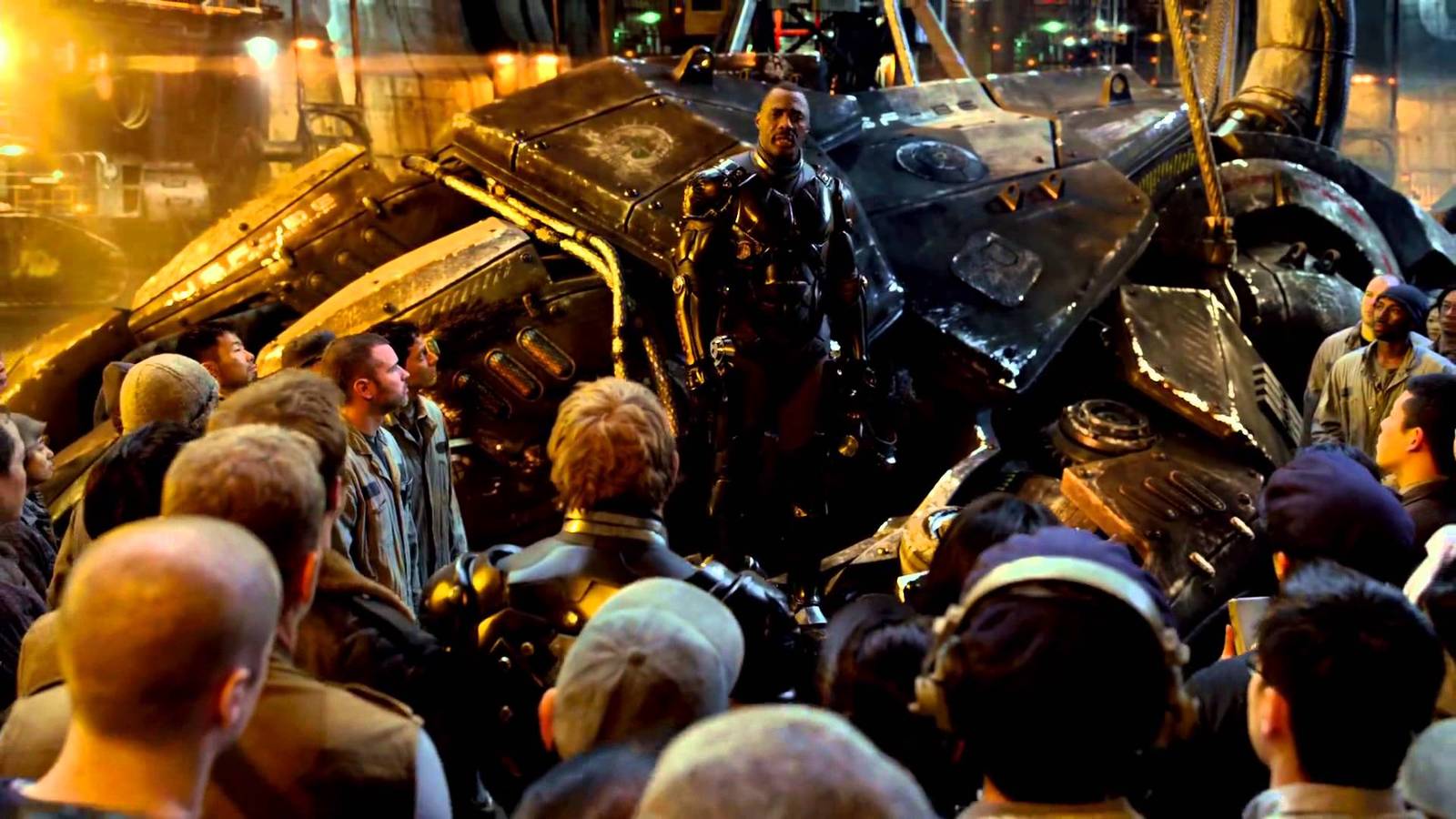 Pacific Rim 2 isn't dead yet, says Guillermo del Toro