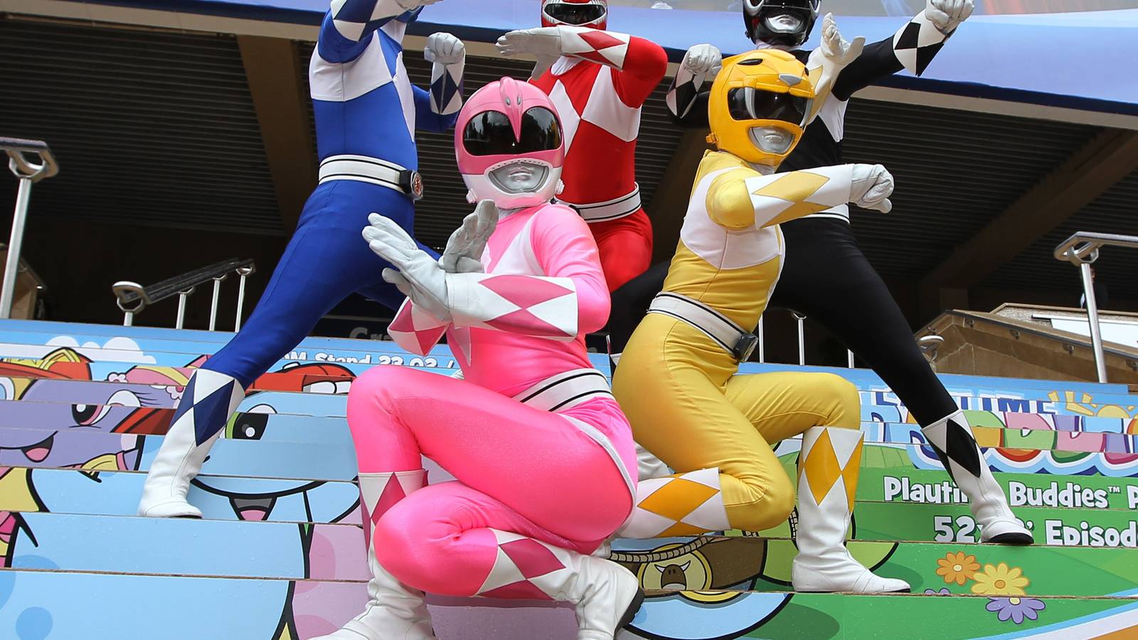 Here's your first look at the new Power Rangers