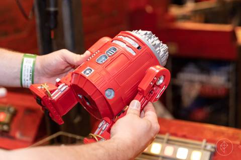 Headless On R2 Disney’s Star Wars land droid building: what to expect from Droid Depot