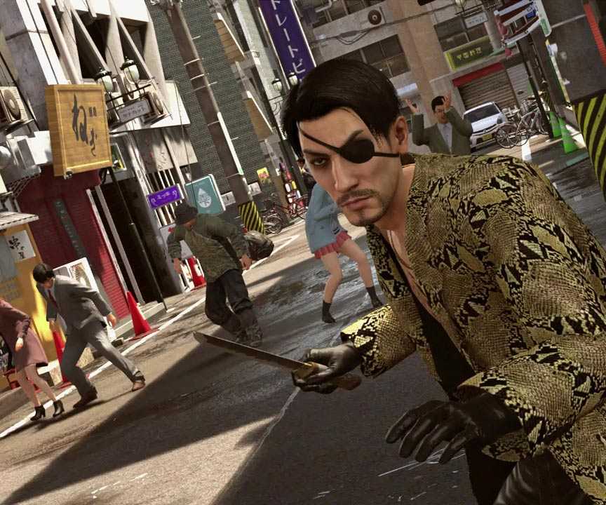 Goro Majima is armed with a knife in a screenshot from Yakuza Kiwami 2