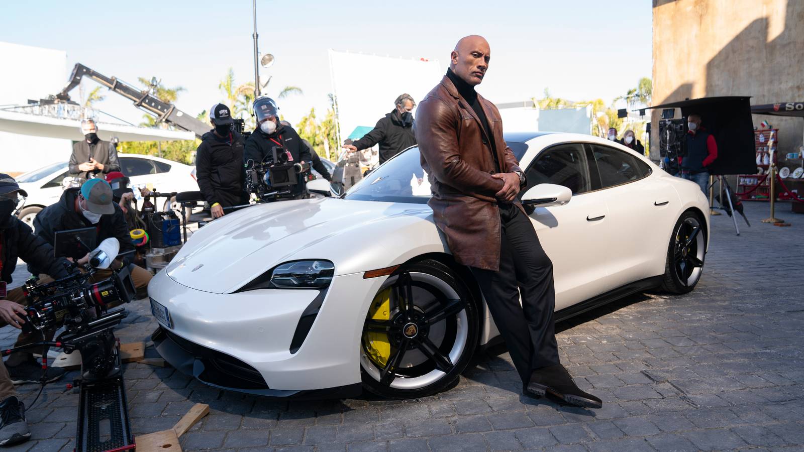 The Rock's Red Notice might be 2021's big visual effects movie triumph, image size:1600x900