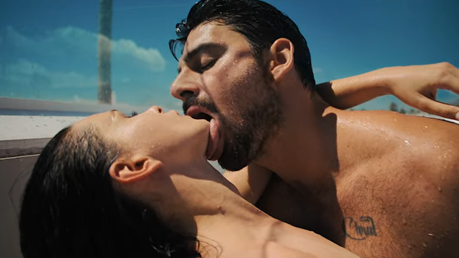 Ota va qizi jinsiy aloqada bolgan haqiqiy video