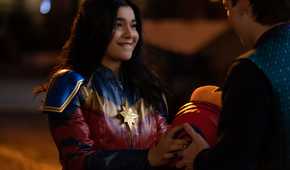 Kamala biting her lip in her Ms. Marvel cosplay