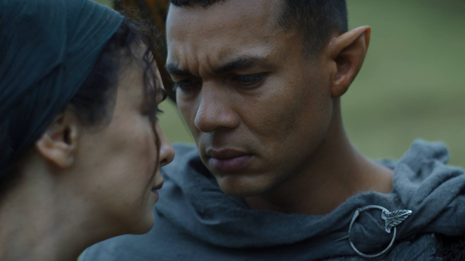 Lord of the Rings: Rings of Power’s elf/human hookup isn’t so taboo