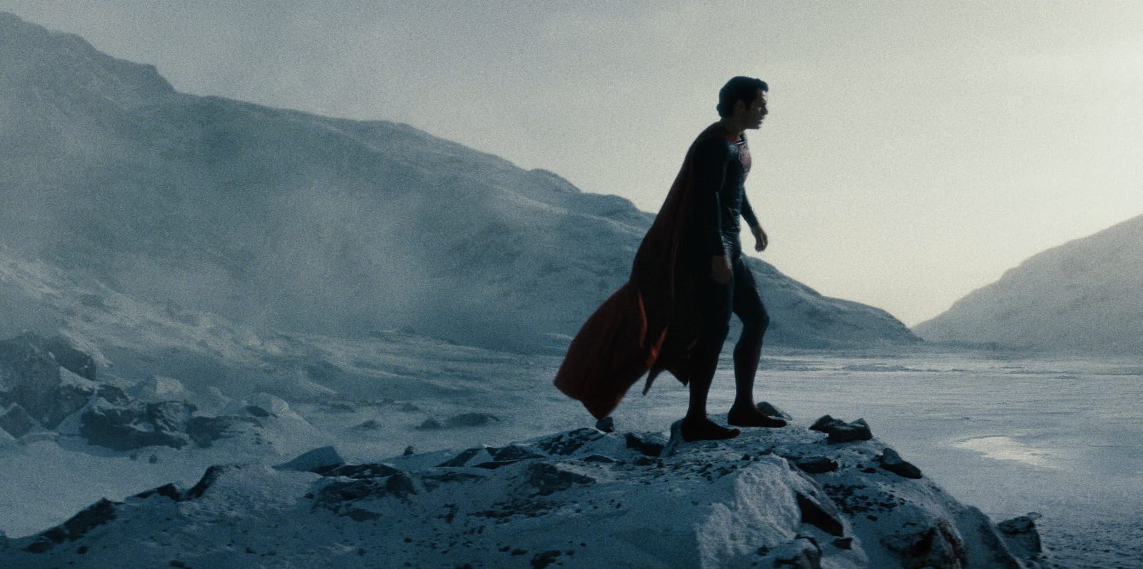 The original Superman could only jump over buildings”: James Gunn's  'Hopeful' Superman Trailer Still Can't Match Henry Cavill's Perfect Ode to  Man of Steel, image size:1600x797