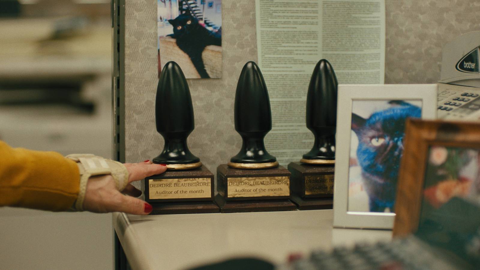 A24 is auctioning Everything Everywhere All At Once's butt-plug trophy A24 is auctioning Everything Everywhere All At Once's butt-plug trophy