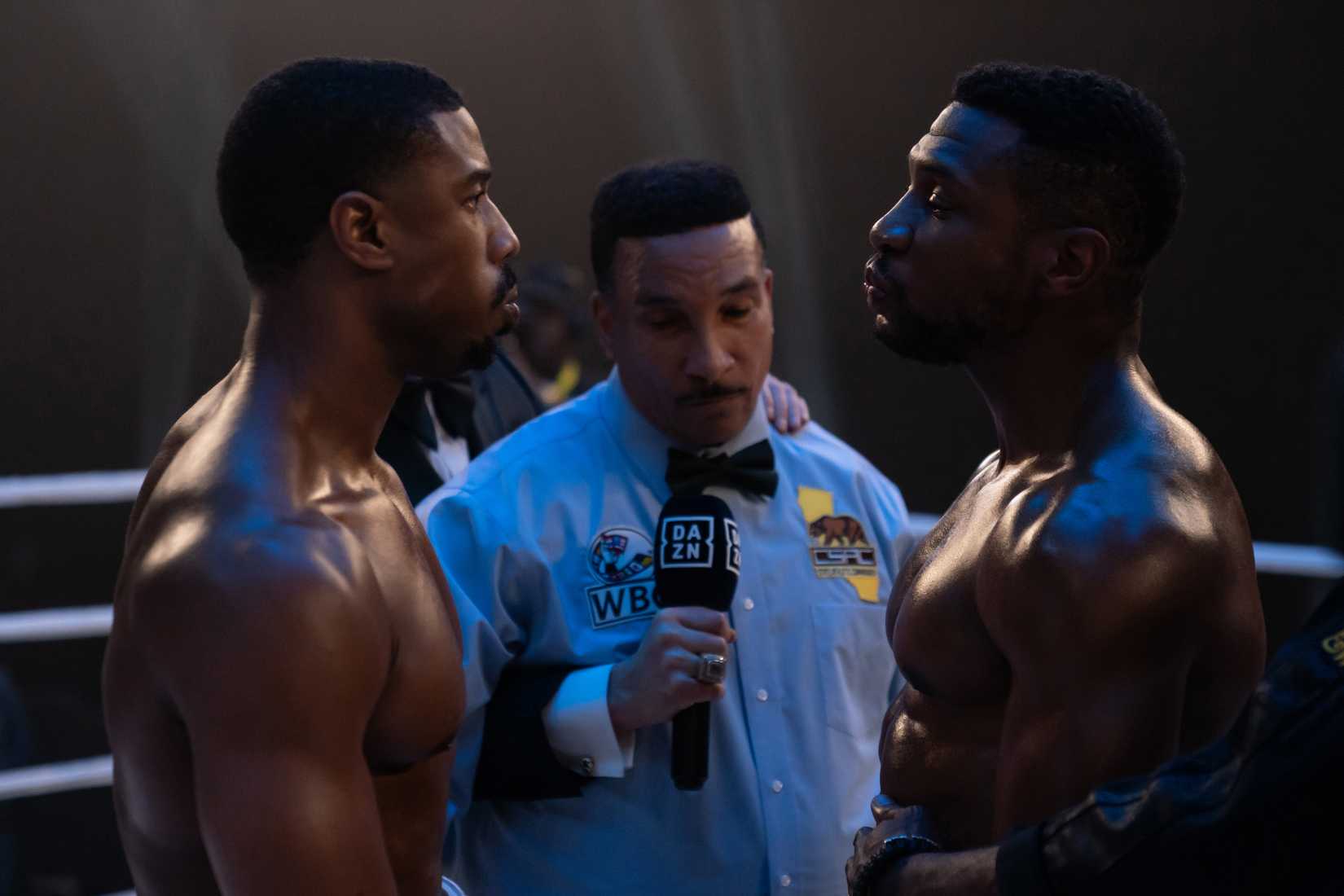 (LR) Adonis Creed (Michael B. Jordan) frente a Damian 