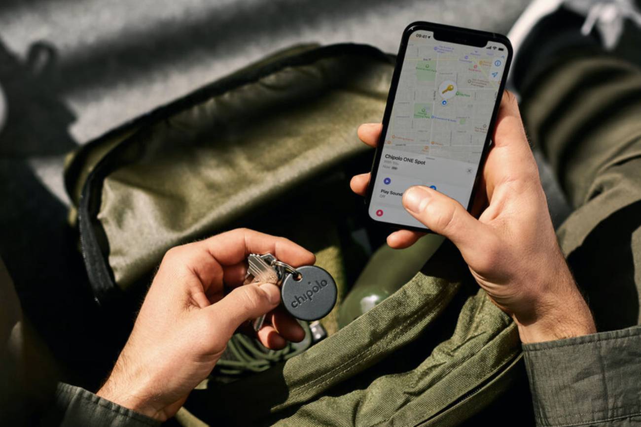 Bluetooth tracker: the best options in 2024, from Apple AirTag to Tile