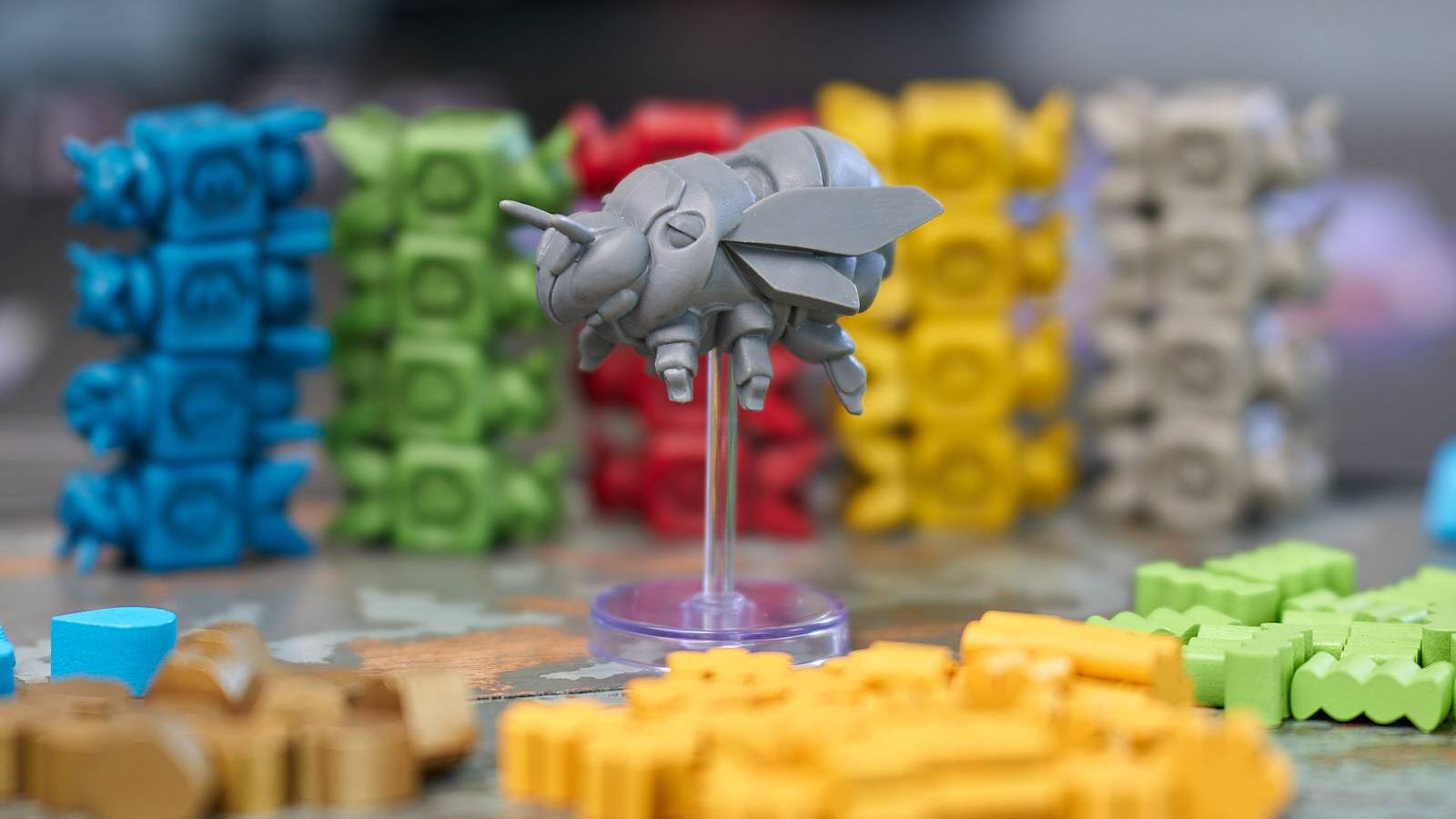 Wingspan publisher Stonemaier’s new board game, Apiary, is full of bees