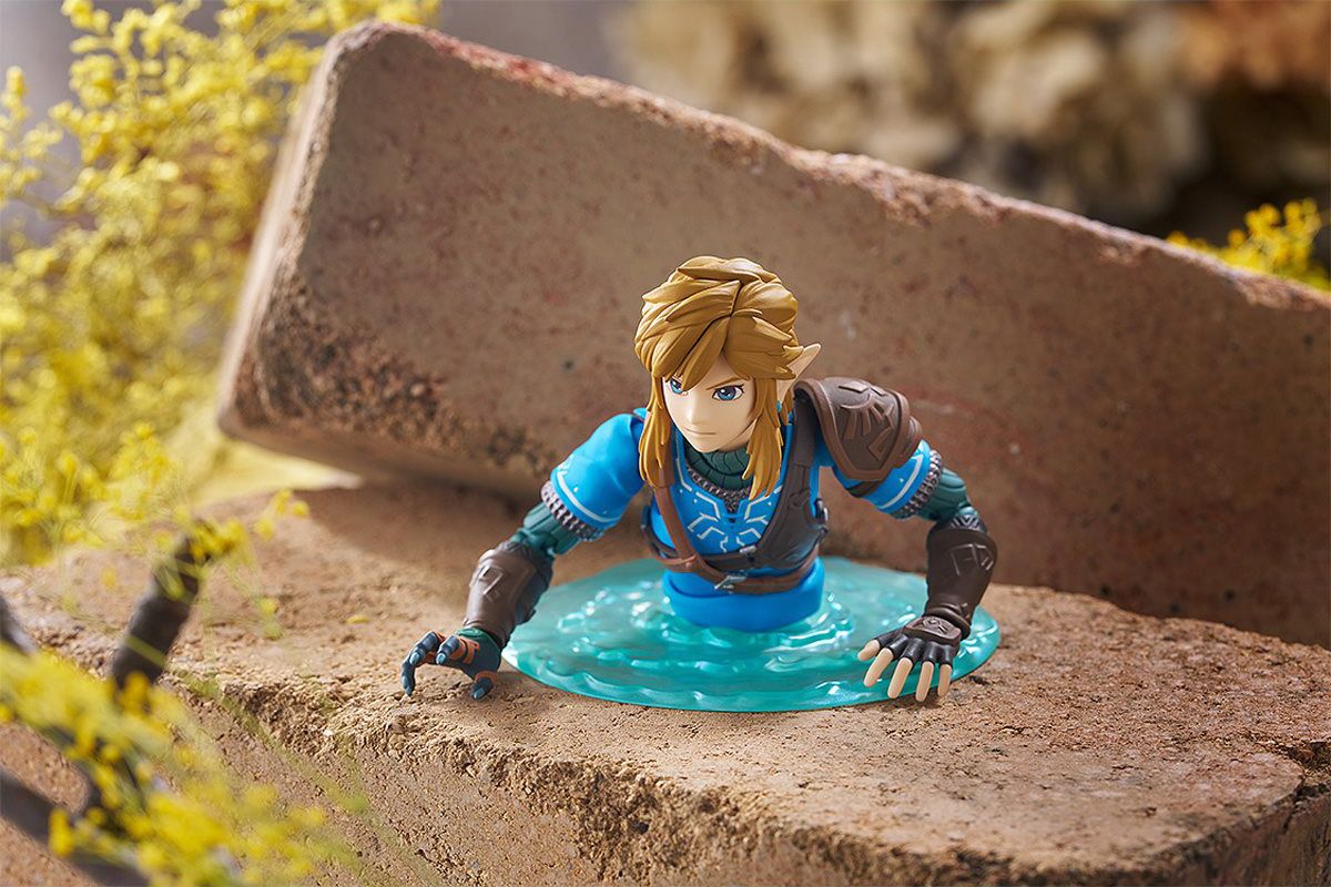 Figma's Link DX Tears of the Kingdom figure is available to