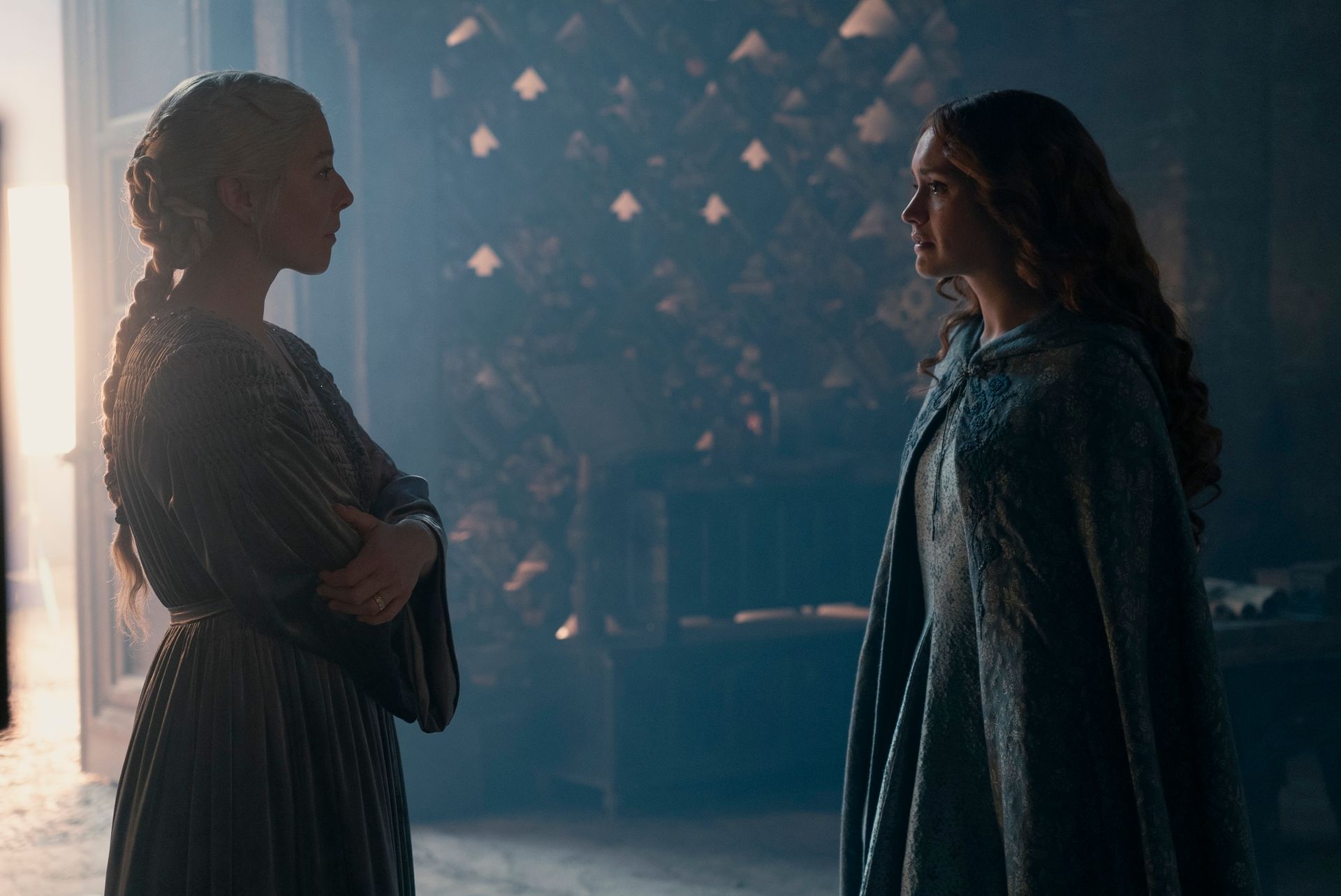 Rhaenyra talking to Alicent at Dragonstone in the House of the Dragon season 2 finale 