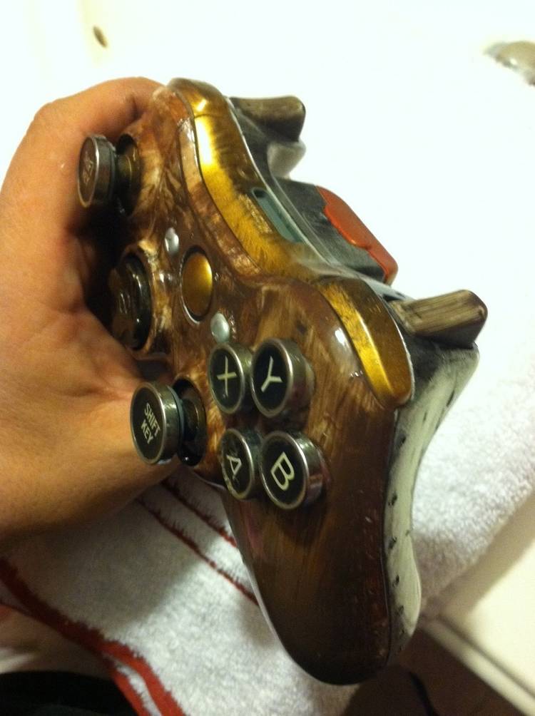Xbox 360 steampunk controller hits eBay, custom-built with typewriter ...