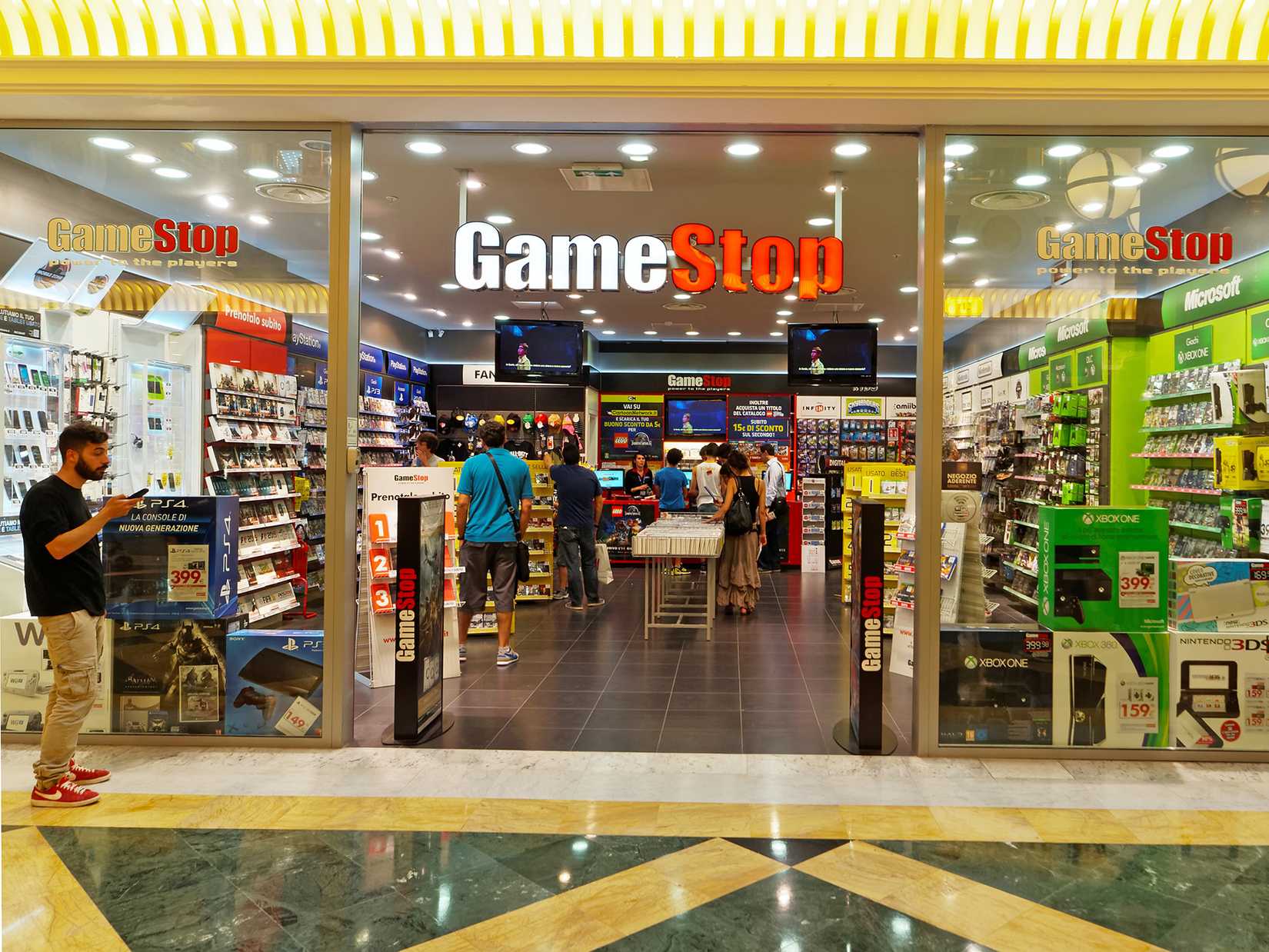 GameStop Rome photo