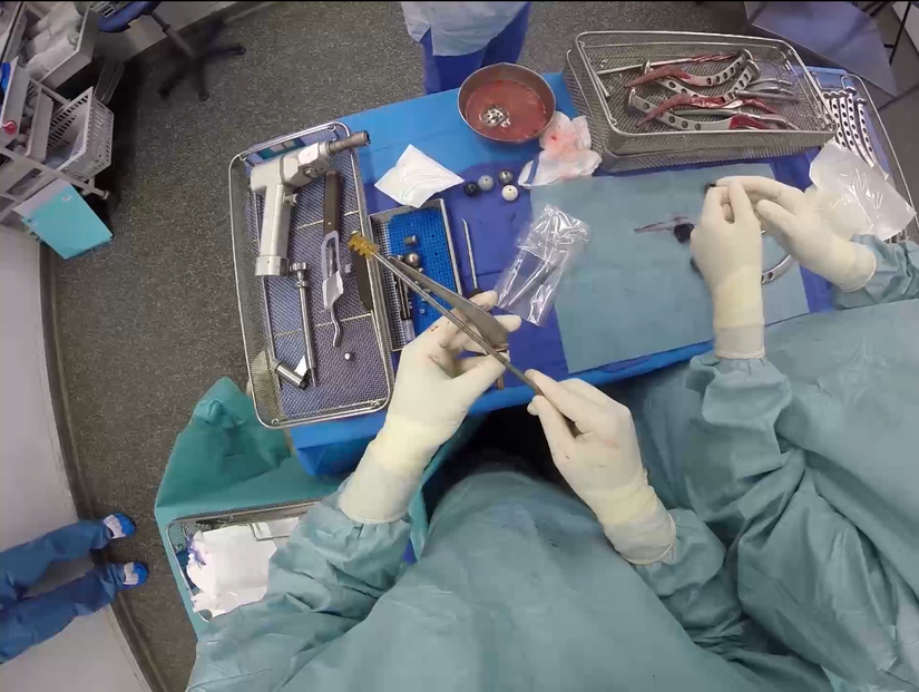 Watch the first Oculus Rift operation meant to change the way surgeons ...
