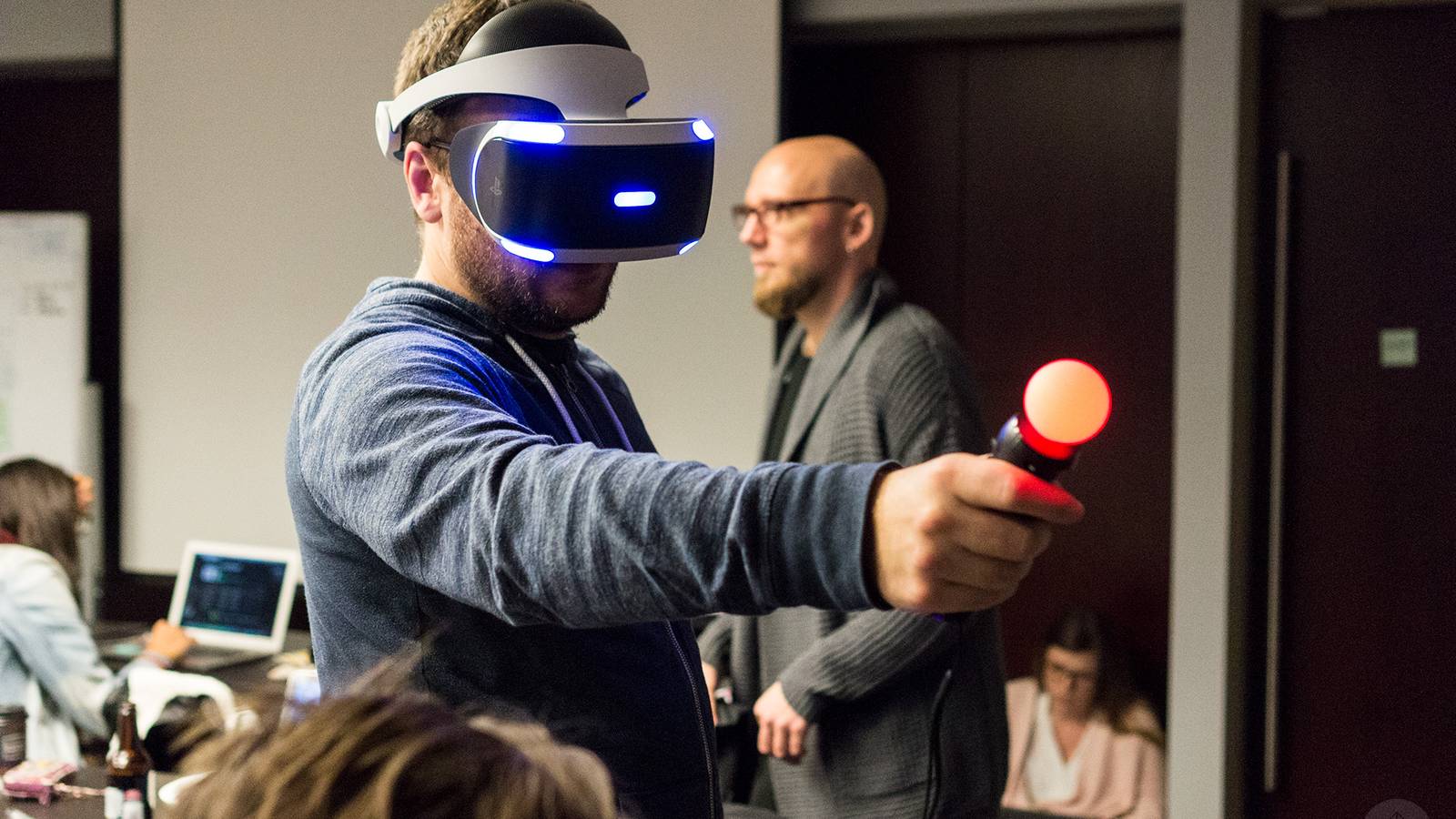 PlayStation VR users will have to unplug the headset to use a PS4 in HDR