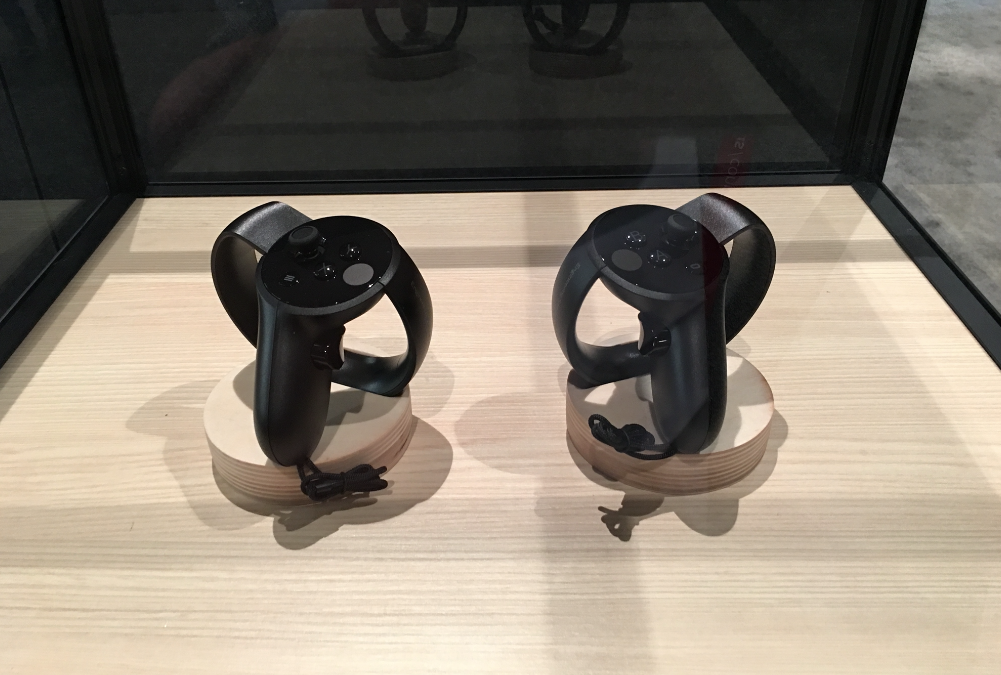 Oculus Touch controllers launch this December for $199