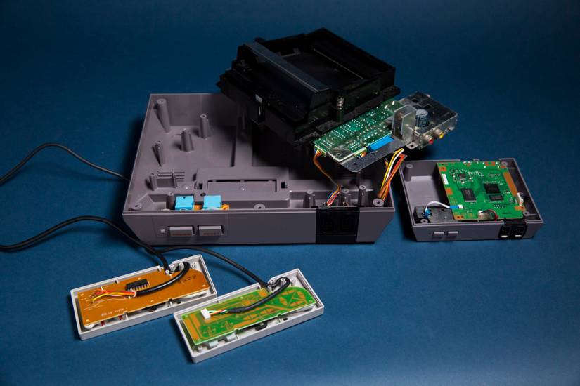 What's inside the NES Classic Edition