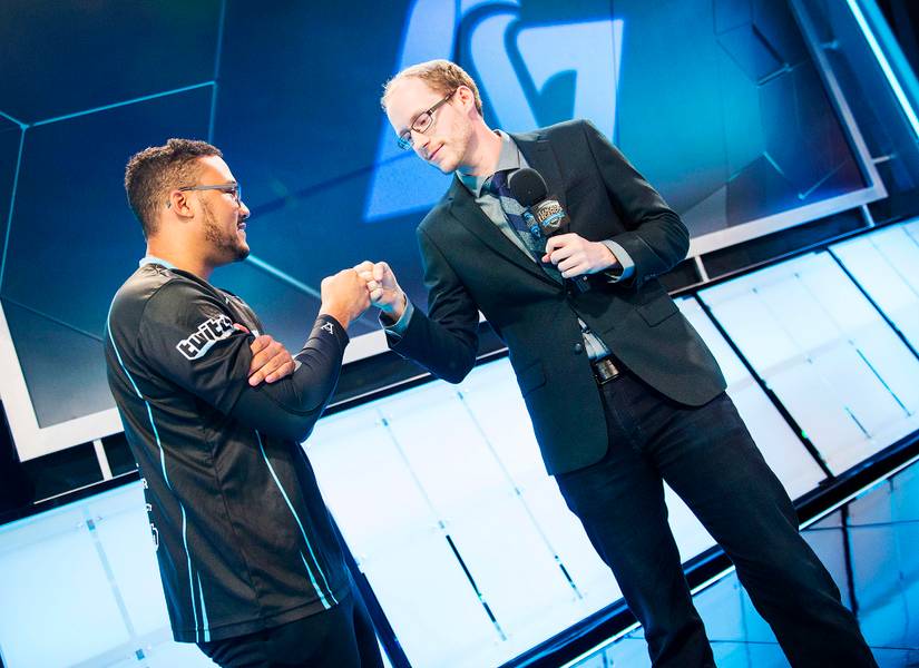 Azael on his transition to League of Legends, his casting approach and ...